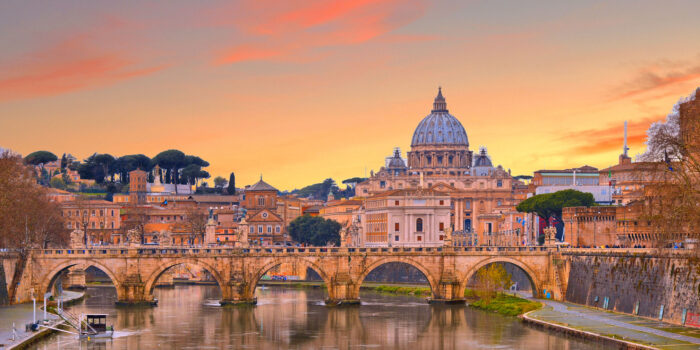 Clients 9 Cityscape,And,Panoramic,View,Of,Old,Bridge,With,Warm,Sunset