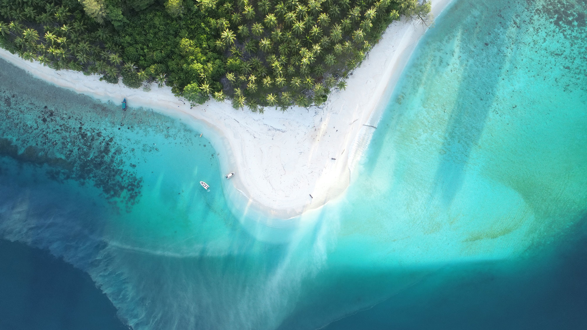 Authentic Luxury: The travel trends defining 2026 1 Prana by Atzaro Raja Ampat 6